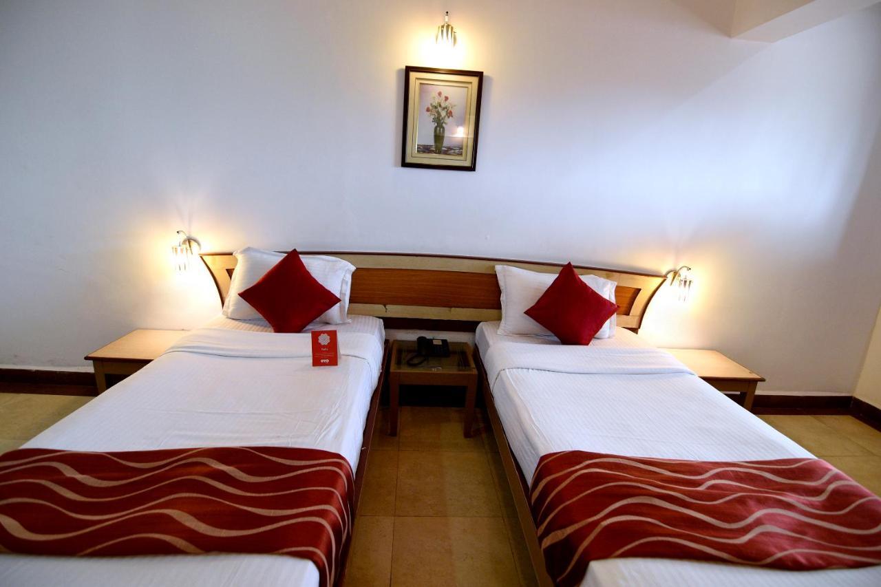 Om Shiv Hotel Madgaon Extérieur photo